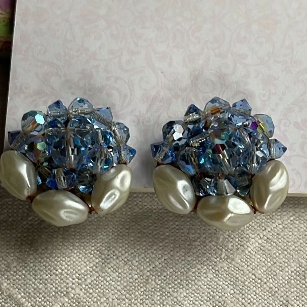 Vintage Midcentury faux pearl blue Ab beads clip earrings.
